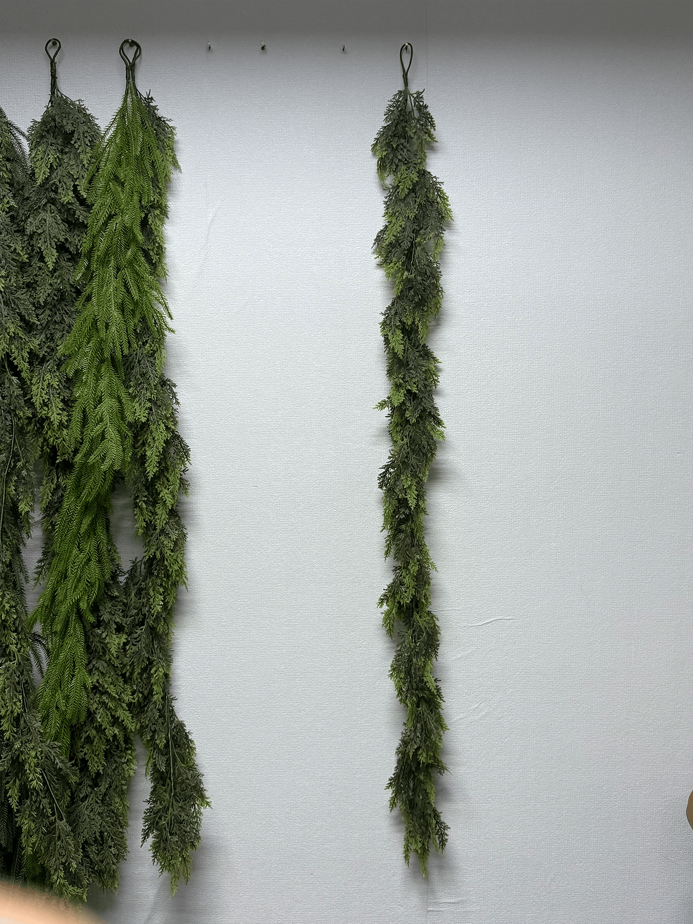 💥6 FT Artificial Cypress Rattan – Winter Greenery