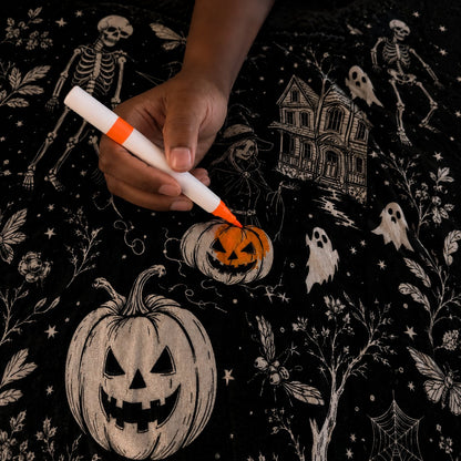 🔥Last Day 48% OFF - 🎃👻Trick Or Trace Halloween Coloring Blanket🎨