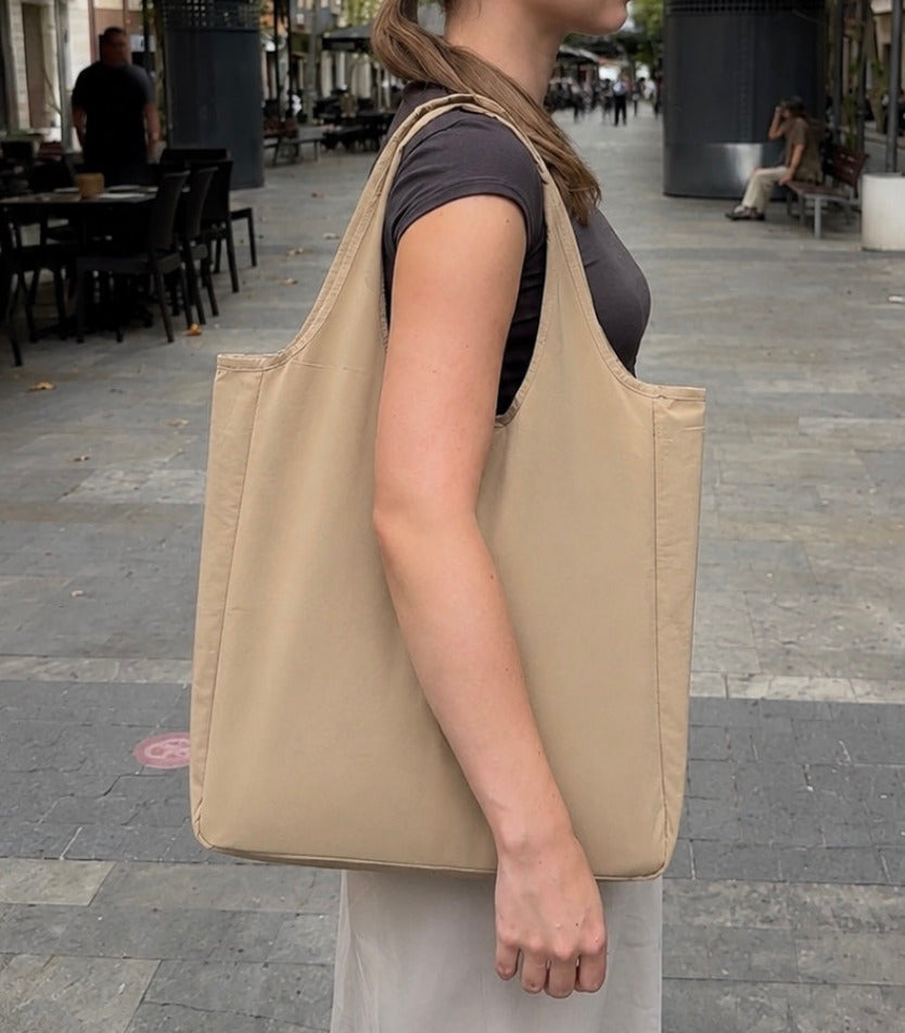 Mini Keychain Foldable Bag – Full-Size Reusable Tote for Groceries, Travel & Daily Errands
