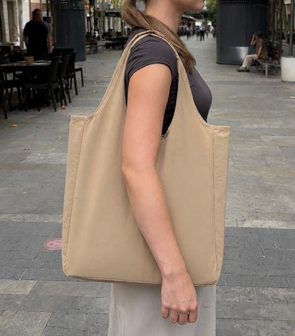 Mini Keychain Foldable Bag – Full-Size Reusable Tote for Groceries, Travel & Daily Errands