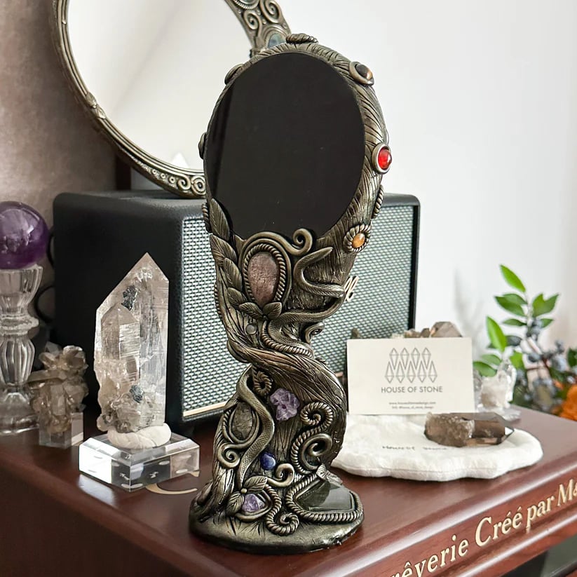 🔮 Handmade Black Obsidian Scrying Mirror – Crystal Chakra Altar Tool