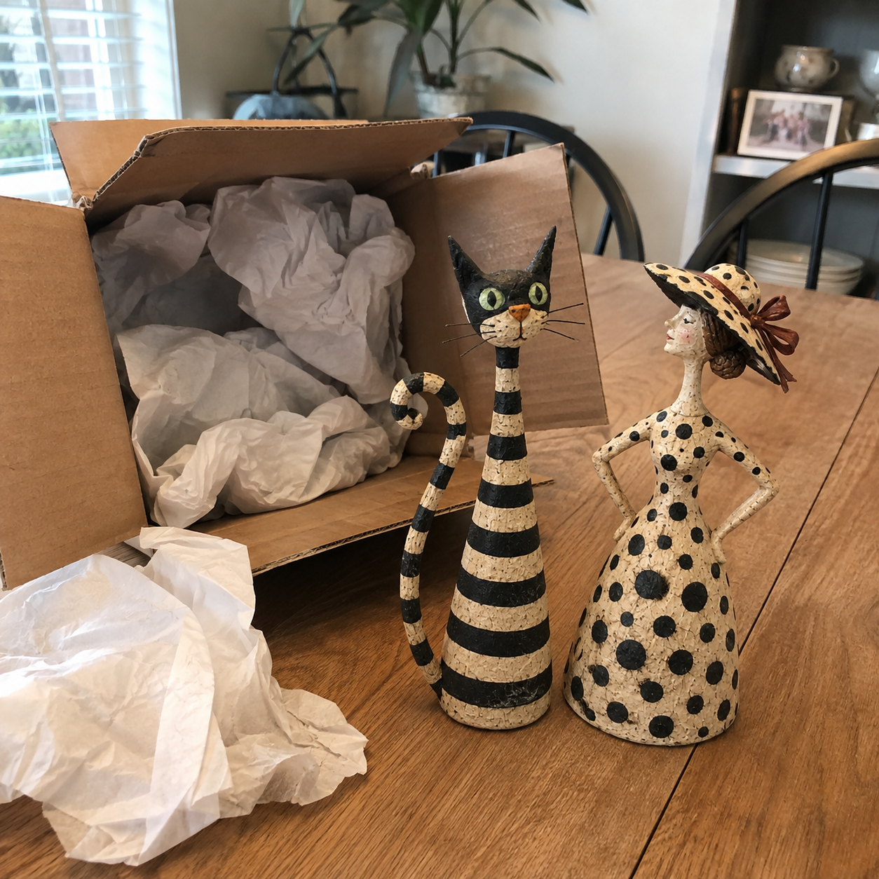 ✨✨Vintage  Cat & Lady Sculptures