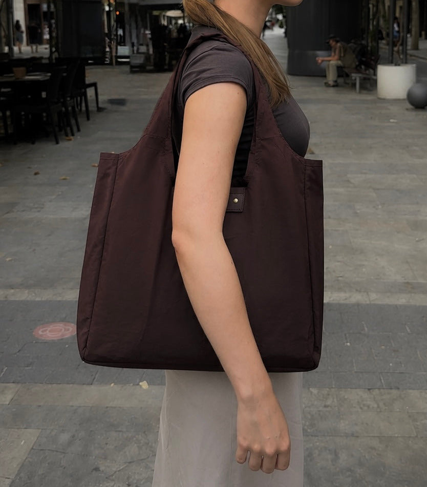 Mini Keychain Foldable Bag – Full-Size Reusable Tote for Groceries, Travel & Daily Errands