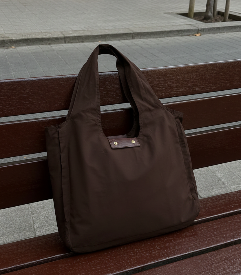 Mini Keychain Foldable Bag – Full-Size Reusable Tote for Groceries, Travel & Daily Errands