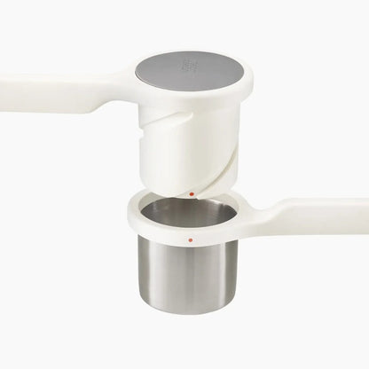 🥔Effortless Twist Potato Ricer — Soft-Grip Stainless Steel Masher for Weak Hands & Arthritis