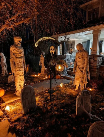 Spooky Solar Halloween Grim Reaper Light with Lantern – Outdoor Lawn & Pathway Stake Light for Haunting Yard Decor
