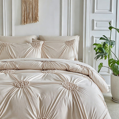 🛏️ Hotel-Look Bedding Deal – Soft-Touch Pinch Pleat Duvet Cover
